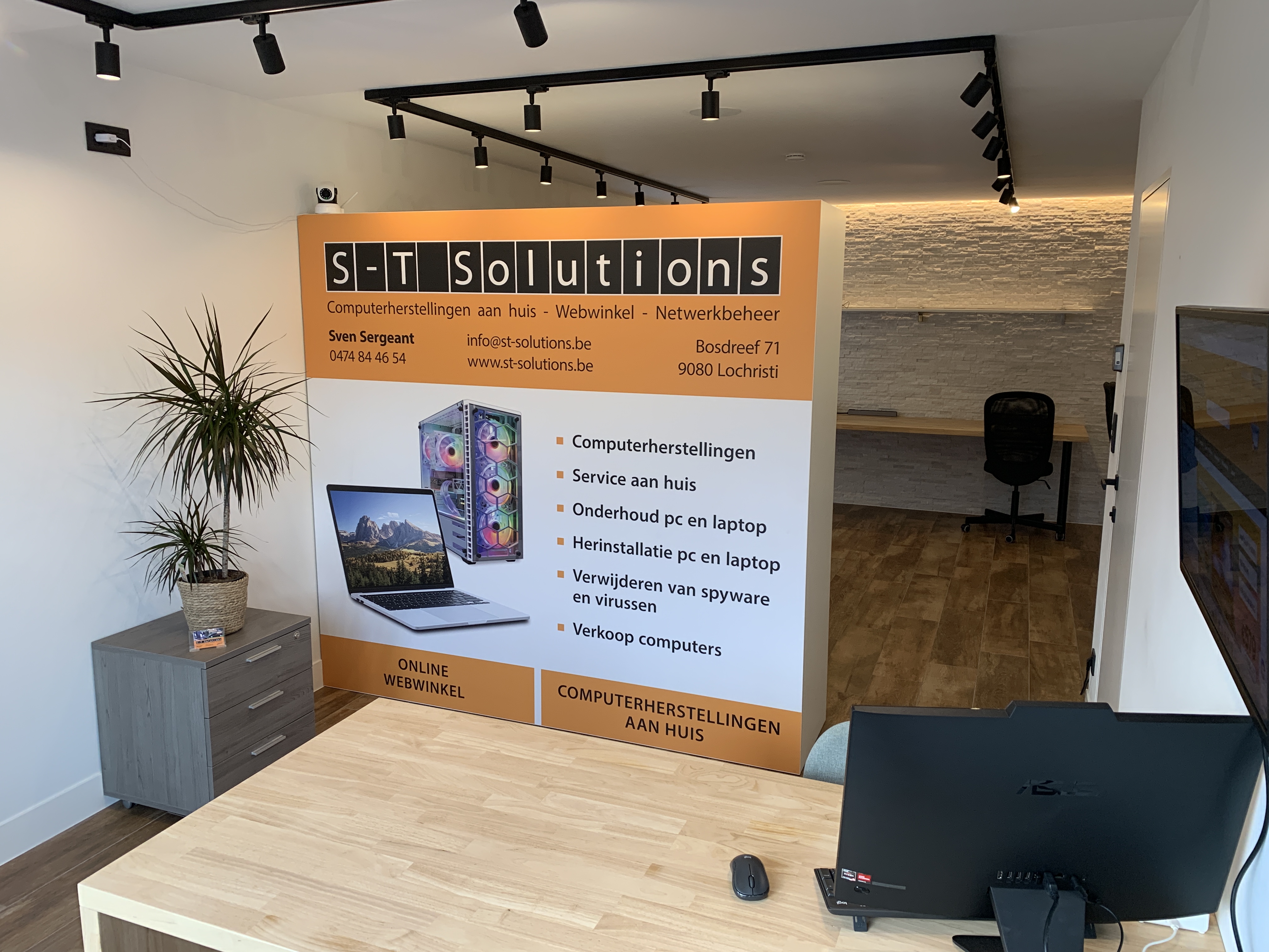 S-T Solutions Banner Afbeelding